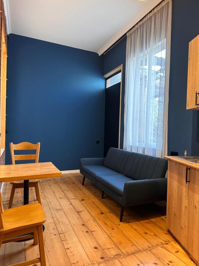 Apartment Riverside Kutaisi Bagian luar foto